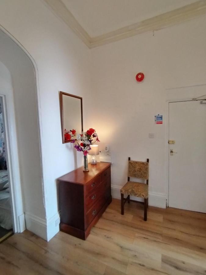 Studio With Parking Next To Port And Cliffs Apartment Дувър Екстериор снимка